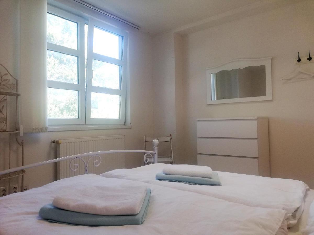 Guest House Factory Малацки Екстериор снимка